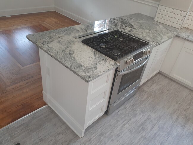 Foto del edificio - 34 Concord Ave