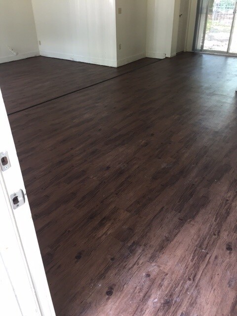 Foto del edificio - 5640 Cypress Cir