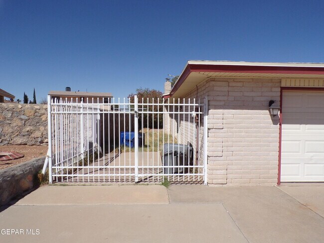 Foto del edificio - 4699 Round Rock Dr