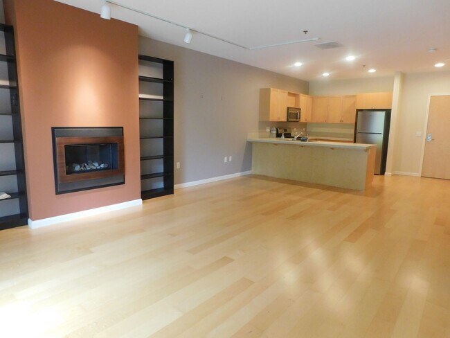 Foto del edificio - Fall Special $300 Off First Full Mo.-Beaut...