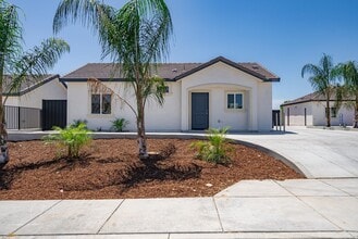 Building Photo - 6317 Wildflower St