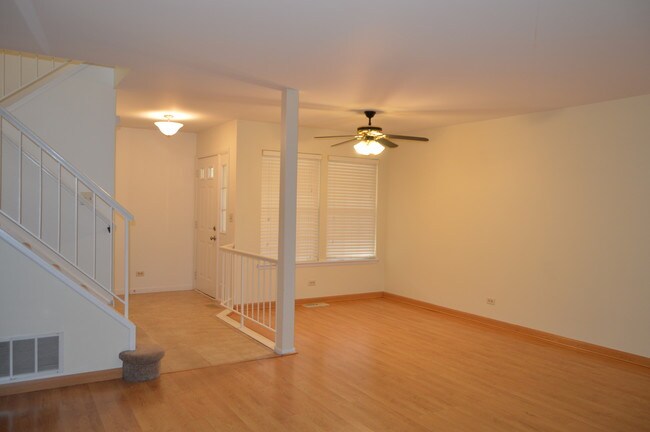 Foto del edificio - 2219 Camden Ln