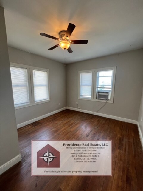 Building Photo - 403 Everett St