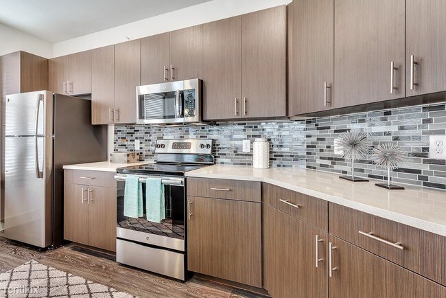 Foto del edificio - 1 br, 1 bath Apartment - 1031 Harvard St 339