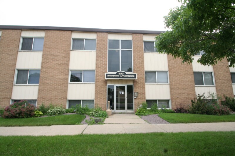 820 N Broadway Ave Unit 302, Rochester, MN 55906 Room for Rent in