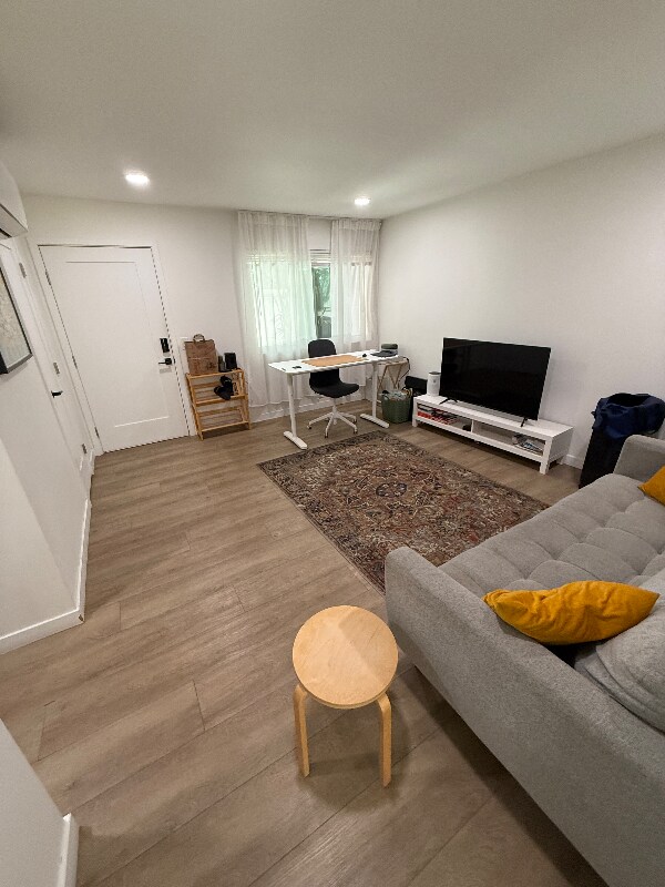 Foto del edificio - 4732 Bancroft St