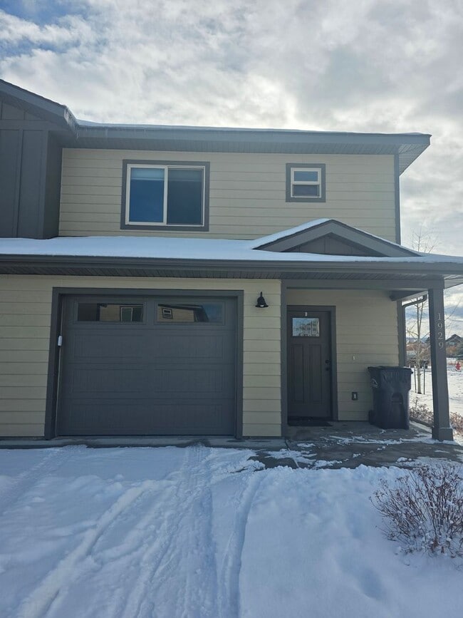 Building Photo - 1929 Southbridge Dr