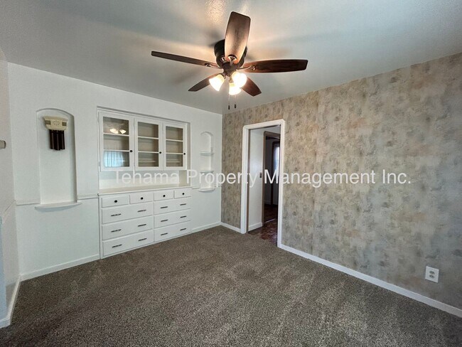 Building Photo - Adorable 2 bedroom 1 bathroom home in the ...