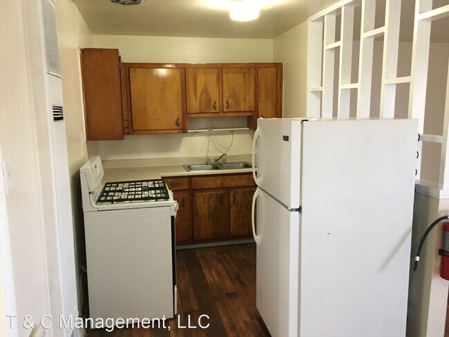 Foto del edificio - 1800 Carlisle Blvd NE