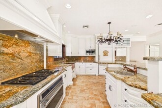 Building Photo - 107 Flagler Promenade S