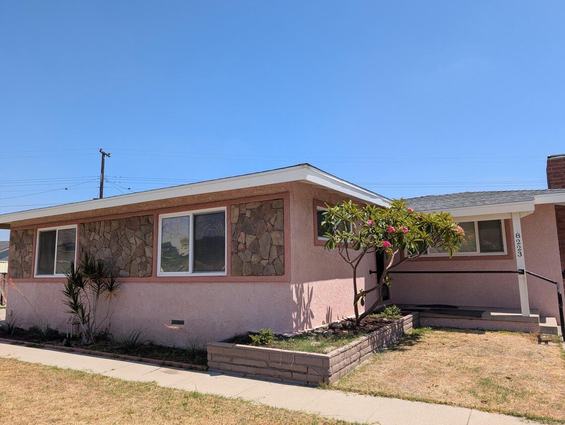 Photo - 8223 Cyclamen Way (Buena Park, CA)
