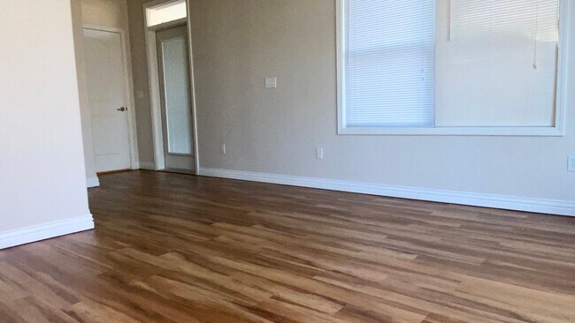 Building Photo - 12151 Fairway Circle, Rolla - Available Now