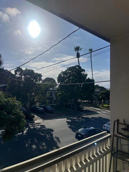 Foto del edificio - 3842 Basilone St