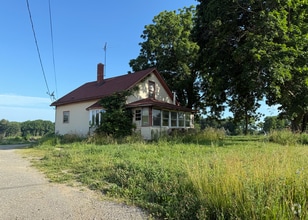 Building Photo - 986 N 400 E