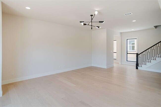 Foto del edificio - 1201 Friends Cv