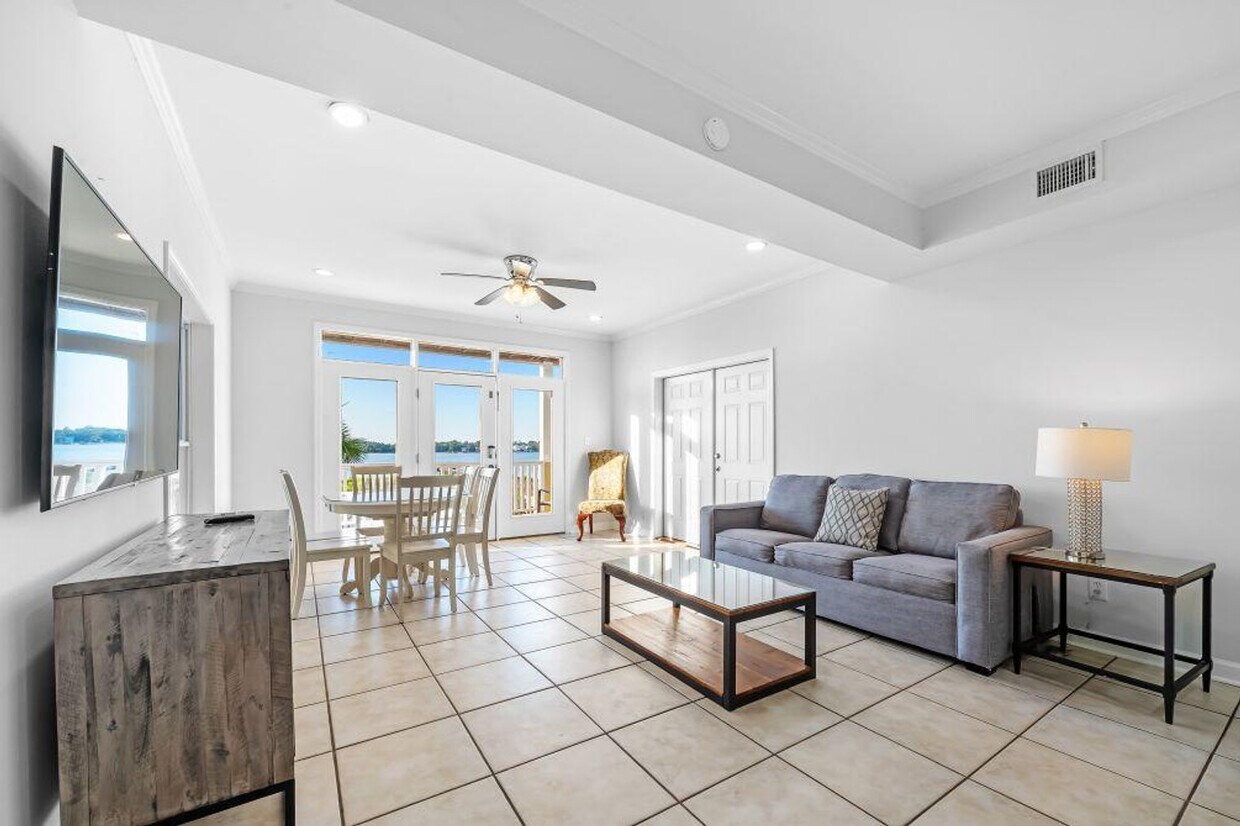 Foto principal - 1332 W Lagoon Ave