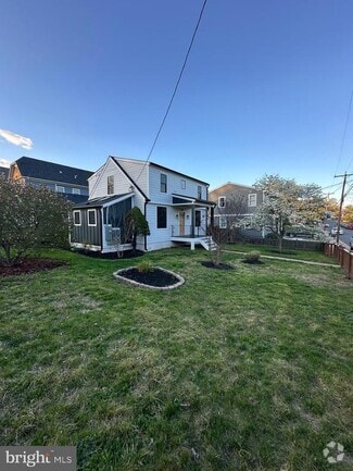 Building Photo - 5141 19th Rd N