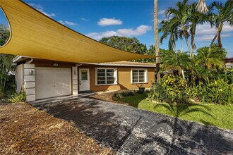 Building Photo - 2031 NW 39th Ct