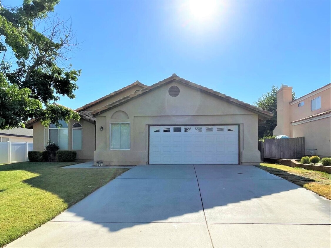 1113 Cherry Ave House Rental in Beaumont, CA