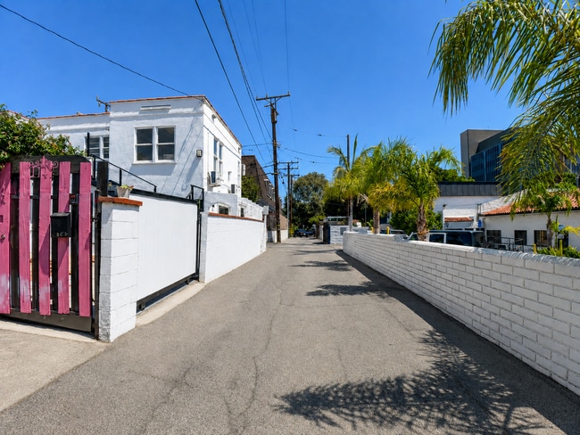 Building Photo - 1147 24th St