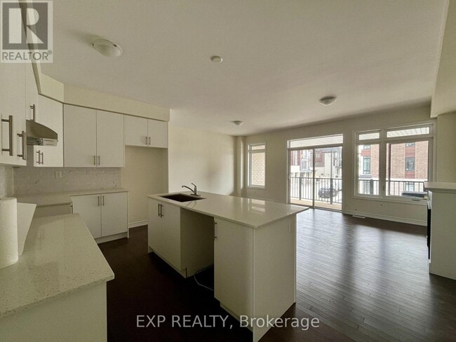 Building Photo - 116 Blick Crescent