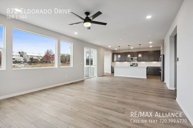 Building Photo - 872 Eldorado Dr