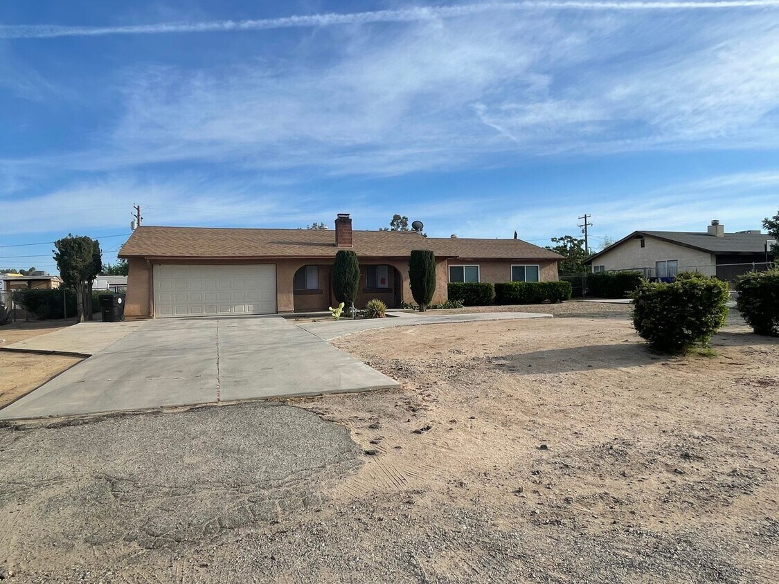 14629 Cerezo Rd, Victorville, CA 92392 House Rental in Victorville