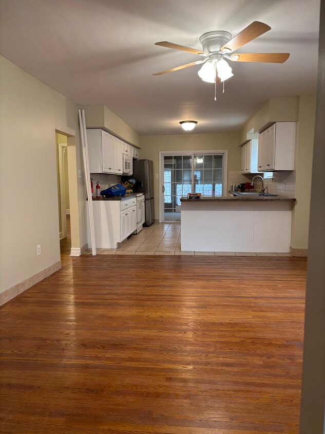 Building Photo - 122 Penn Ave