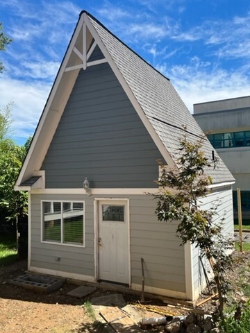 Building Photo - 2808 1st Rd N