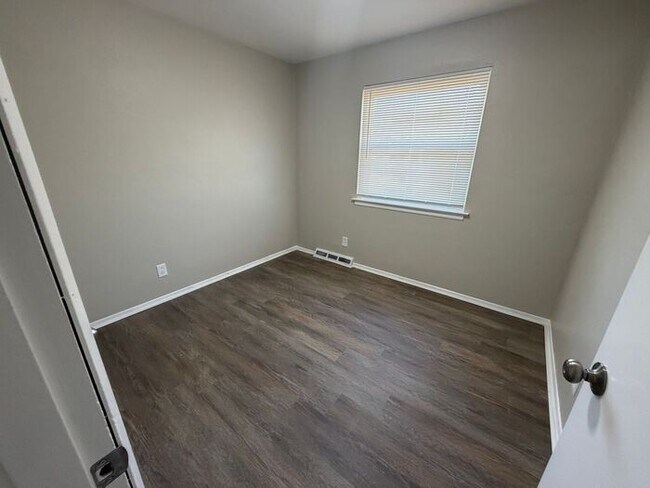 Foto del edificio - 3 Bed 1 Bath Berkeley home