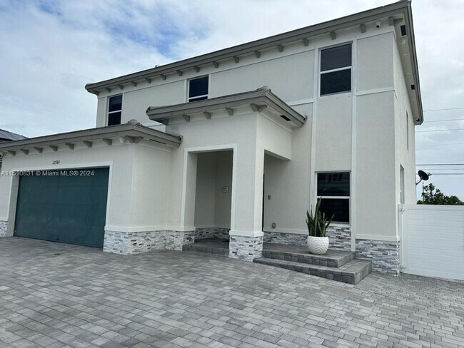 Building Photo - 12760 Sw 215th Ter #1 Miami, FL