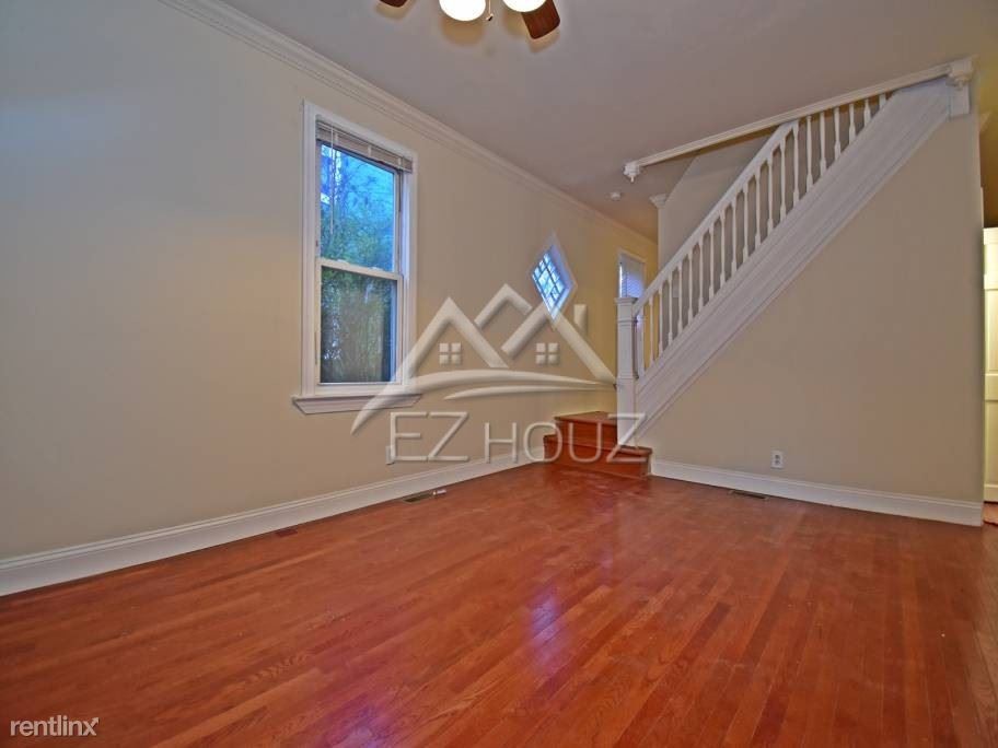 Foto principal - 4009 Parkside Dr