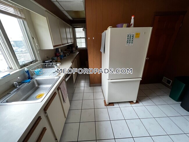 Foto del edificio - 166 Main St