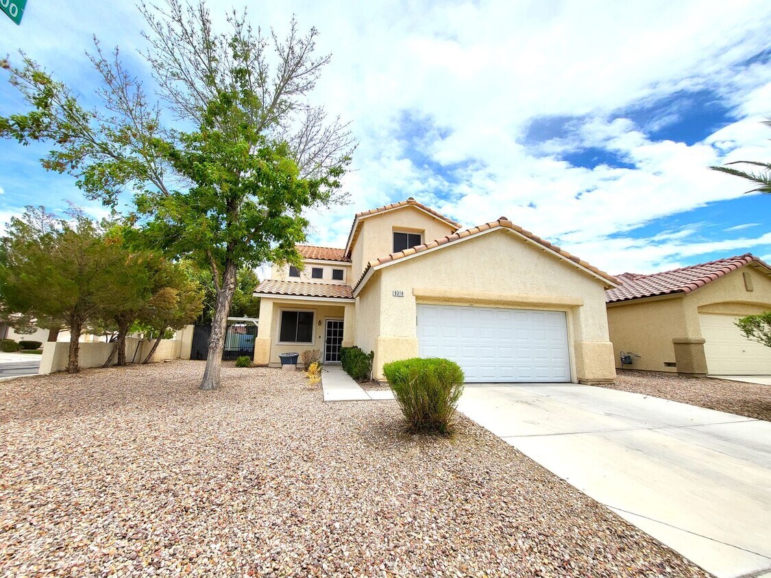 4 Bedroom House, Private Pool, Large Pets... - 4 Bedroom House, Private Pool,  Large Pets...