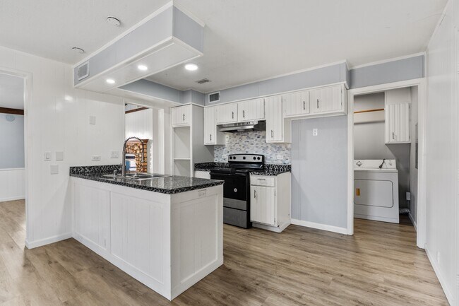 Foto del edificio - 204 Phillips Rd