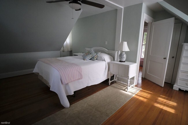 Foto del edificio - 2 br, 1.5 bath House - 6455 Barksdale Rd