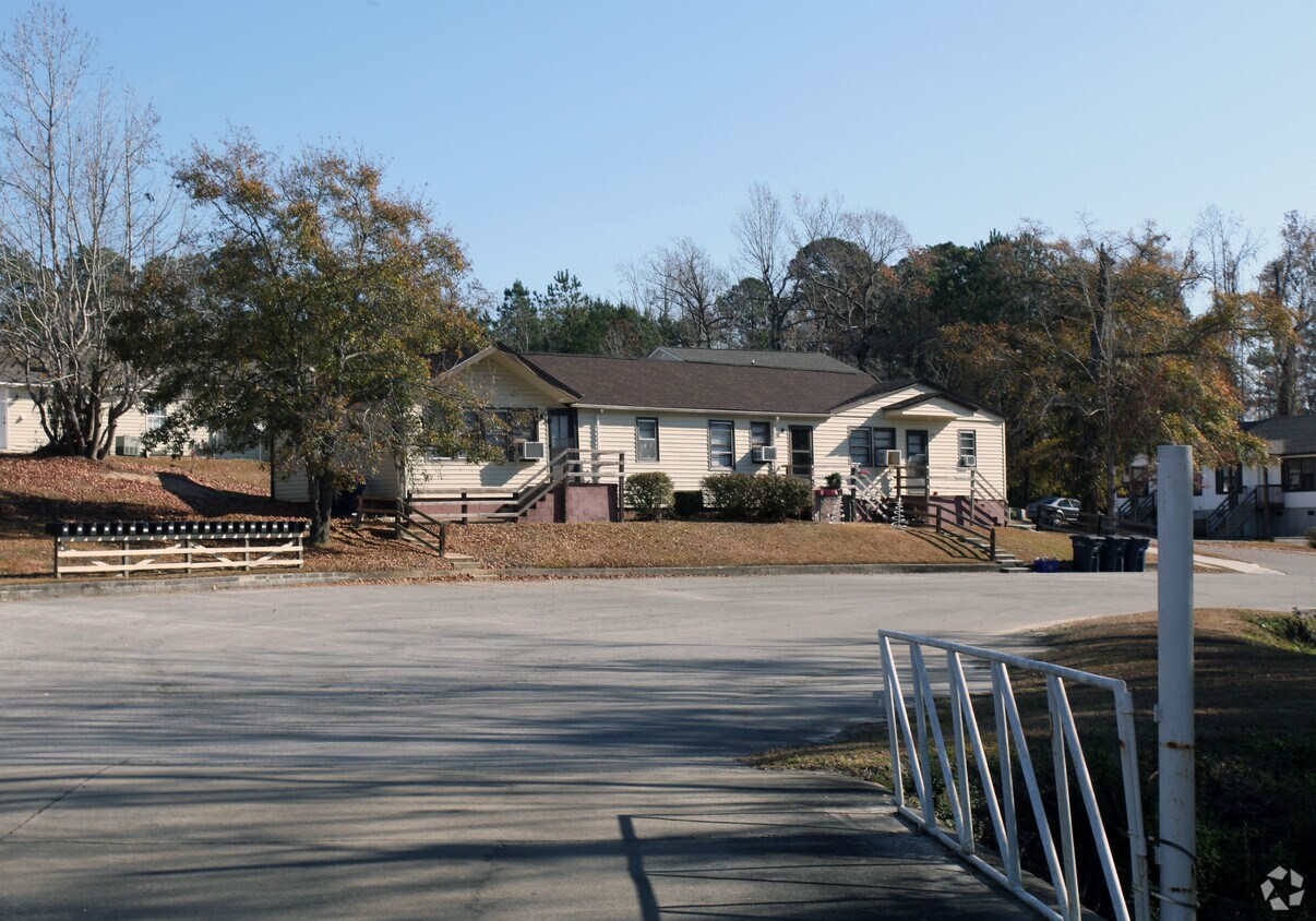Primary Photo - 101 Hardison Hills Ct