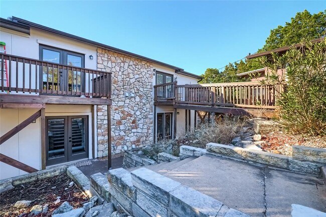 Foto del edificio - 5909 Lago Vista Way