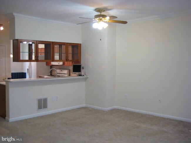 Foto del edificio - 7183 Fairfield Ct