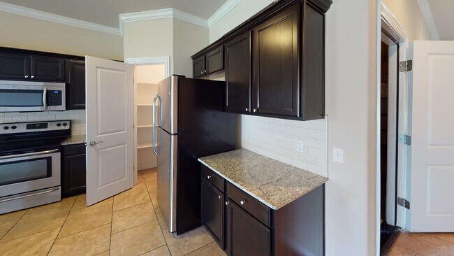 Foto del edificio - Shadowbrooke Townhomes - 3 Bedroom Townhome for Rent! ***MOVE IN SPECIAL***