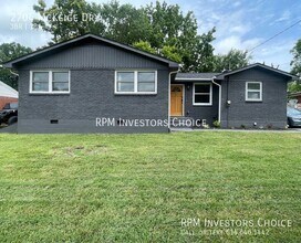 Building Photo - 2704 Mckeige Ct