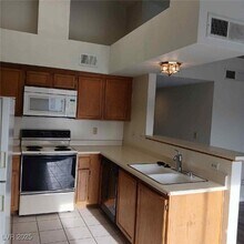 Building Photo - 1575 W Warm Springs Rd