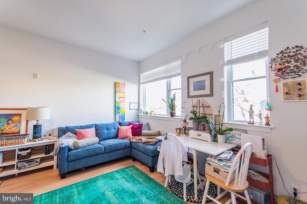 Primary Photo - 507 S 8th St