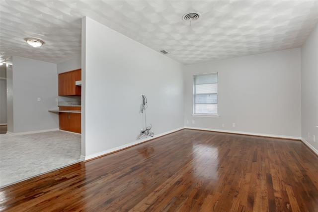 Building Photo - 10829 Lake Gardens Dr