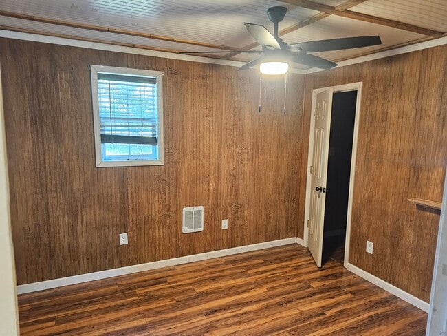 Building Photo - 19 crabtree rd