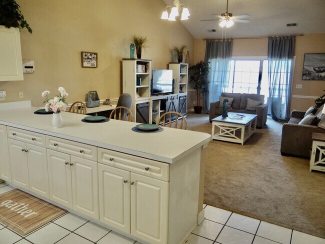 Building Photo - 3973 Forsythia Ct