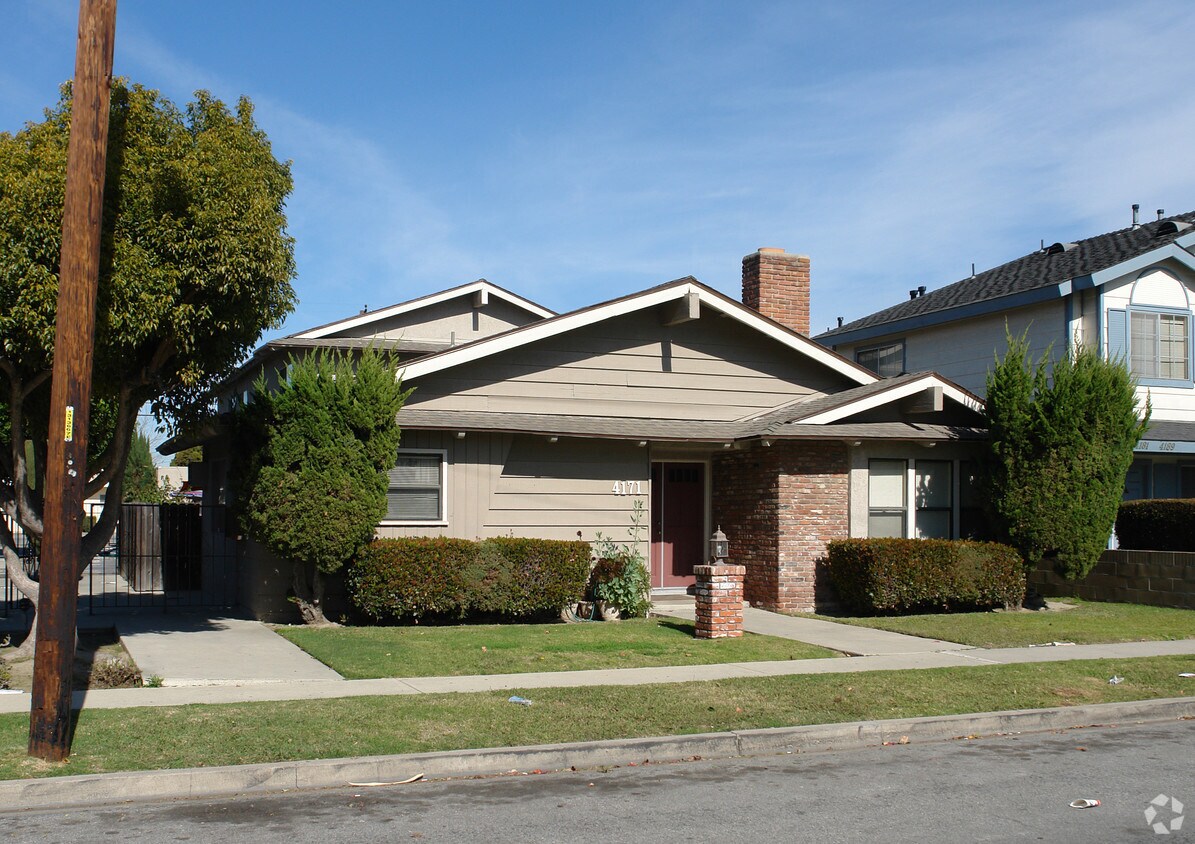 Building Photo - 4171 Howard Ave