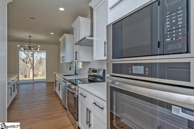 Foto del edificio - 105 Horseshoe Bend Rd