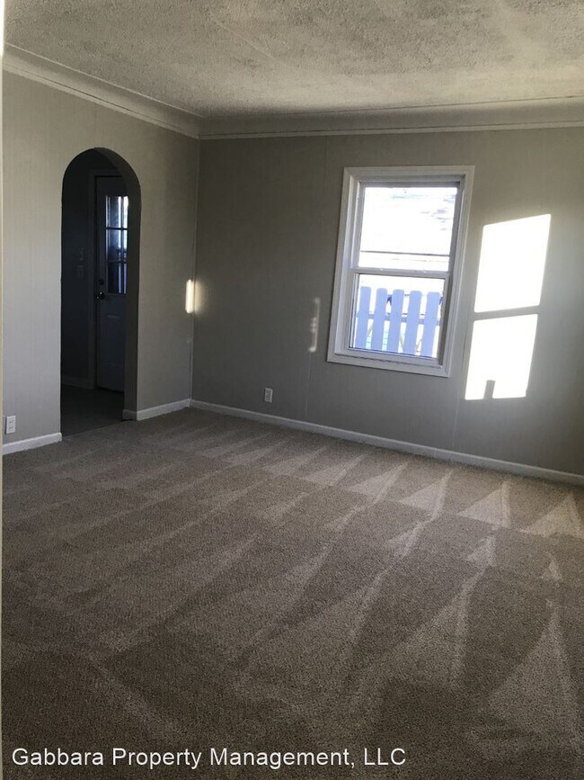 Building Photo - 3 br, 1 bath House - 8097 Essex