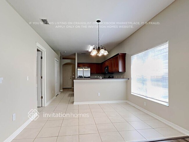 Foto del edificio - 6138 Skylarkcrest Dr
